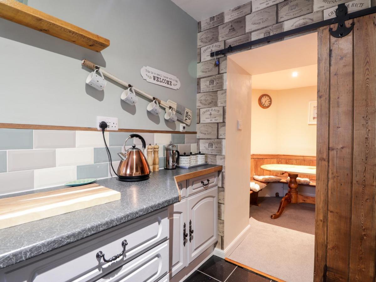 Griffin Cottage 奈恩 外观 照片